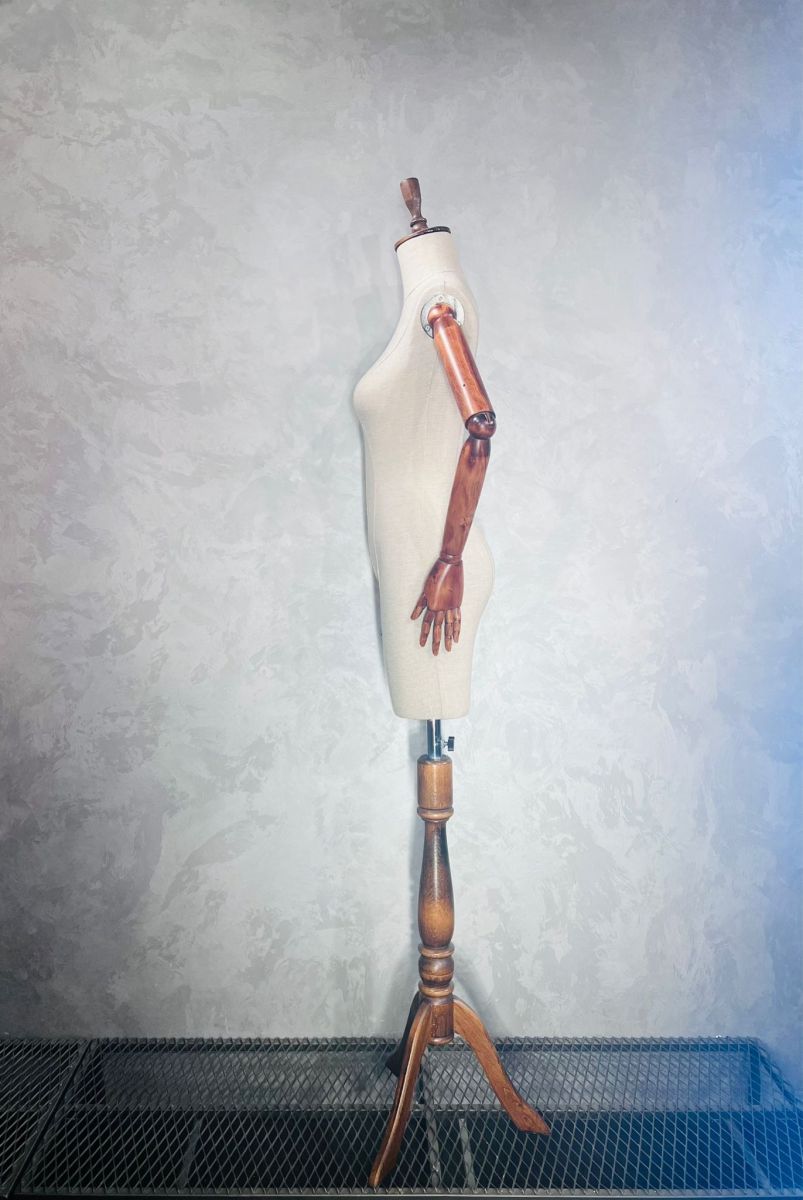 BAYAN PROVA MANKENİ T-02